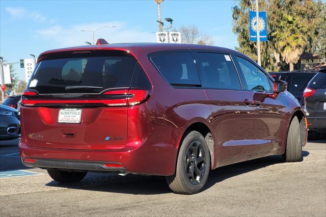 new 2022 Chrysler Pacifica Hybrid car, priced at $47,988