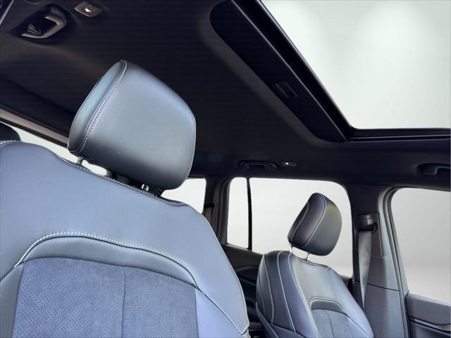 new 2025 Jeep Grand Cherokee car, priced at $49,170