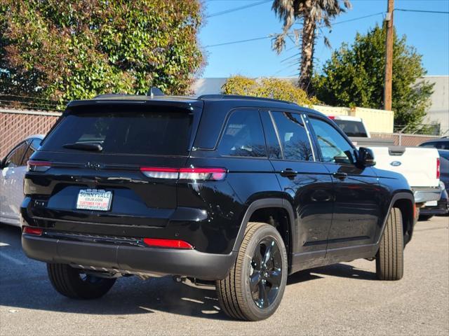 new 2025 Jeep Grand Cherokee car, priced at $49,170