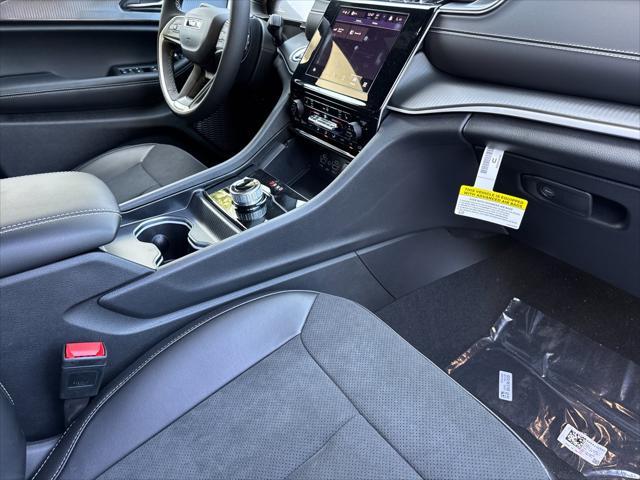 new 2025 Jeep Grand Cherokee car, priced at $49,170