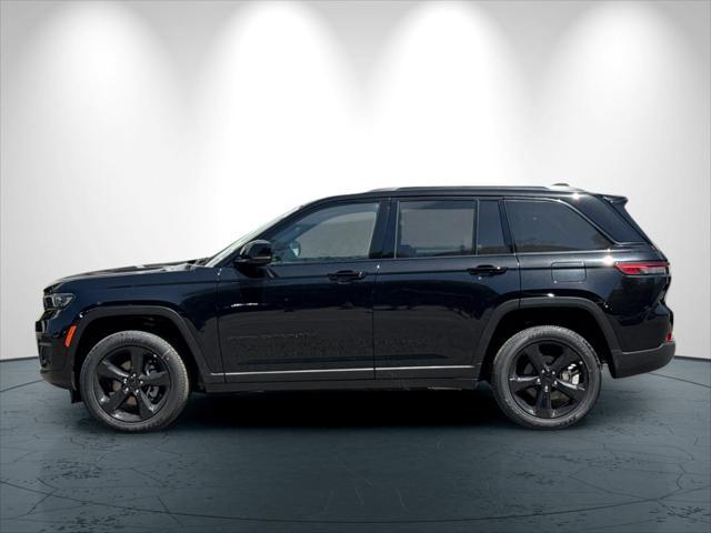 new 2025 Jeep Grand Cherokee car, priced at $49,170
