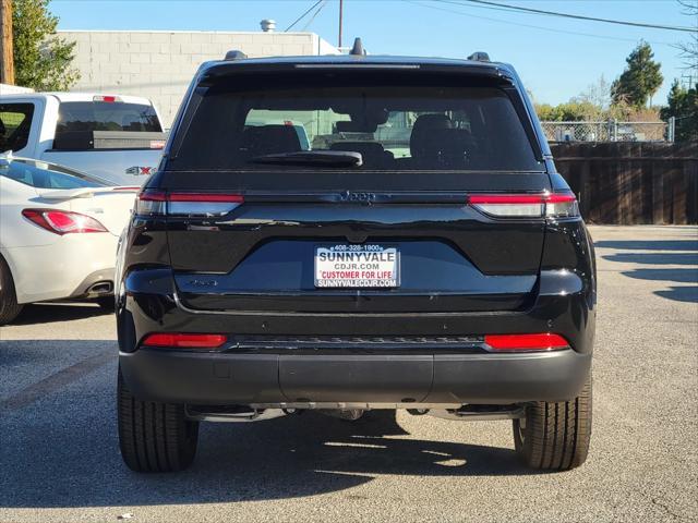 new 2025 Jeep Grand Cherokee car, priced at $49,170