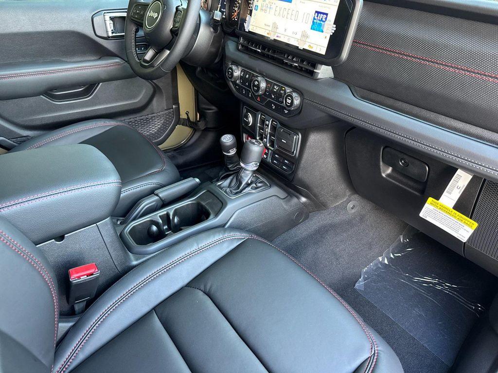 new 2025 Jeep Wrangler car, priced at $68,275