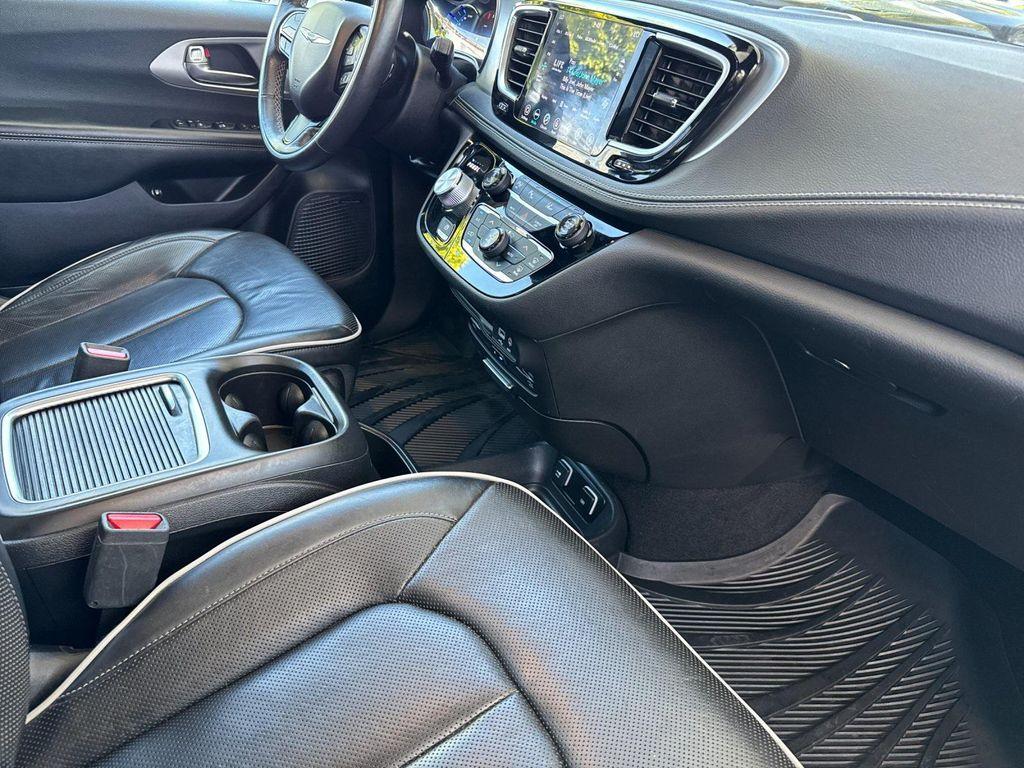used 2019 Chrysler Pacifica Hybrid car, priced at $25,499