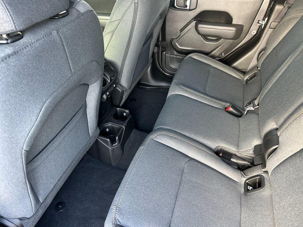 new 2025 Jeep Gladiator car, priced at $48,900