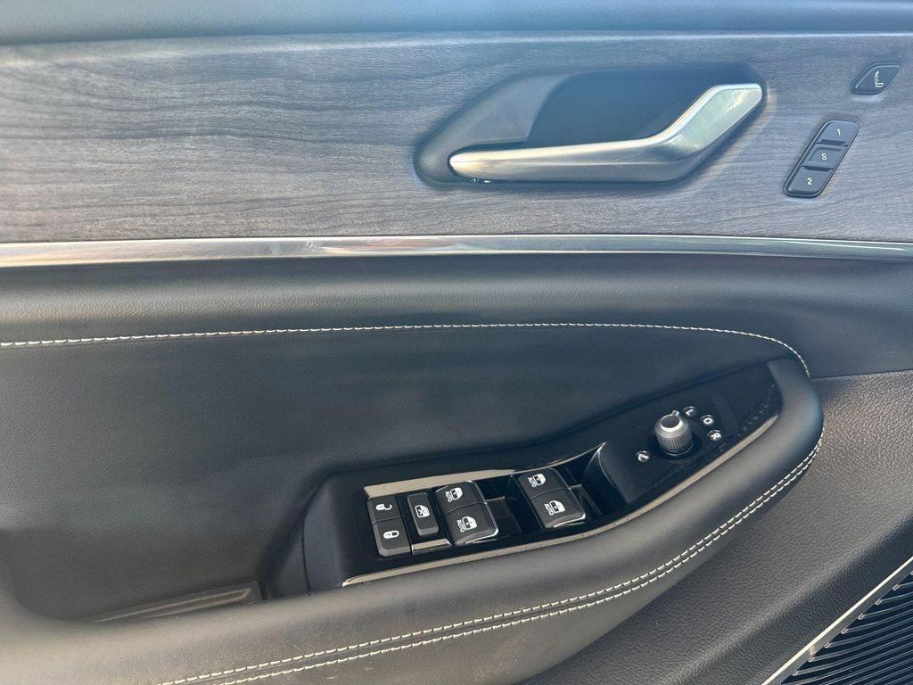 used 2022 Jeep Grand Cherokee L car, priced at $35,989