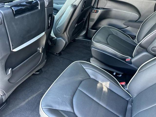 new 2025 Chrysler Pacifica Hybrid car, priced at $63,805