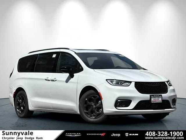 new 2025 Chrysler Pacifica Hybrid car, priced at $63,805