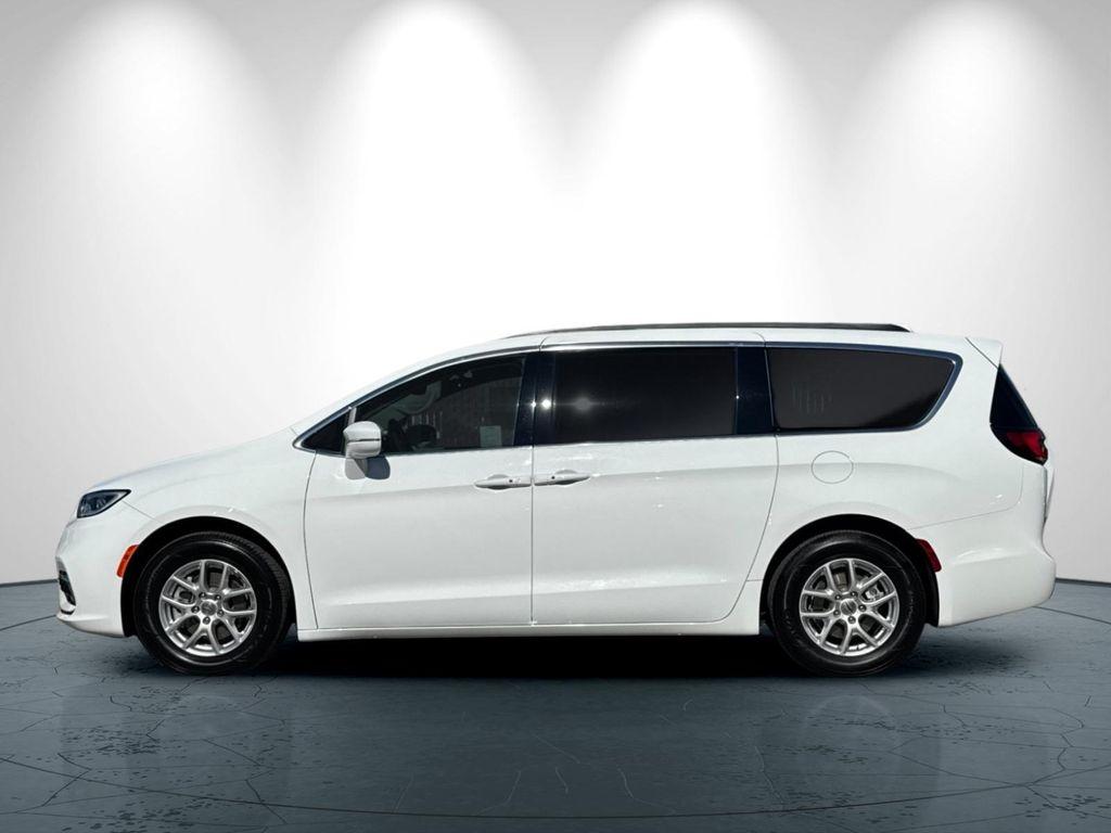 used 2022 Chrysler Pacifica car, priced at $27,357