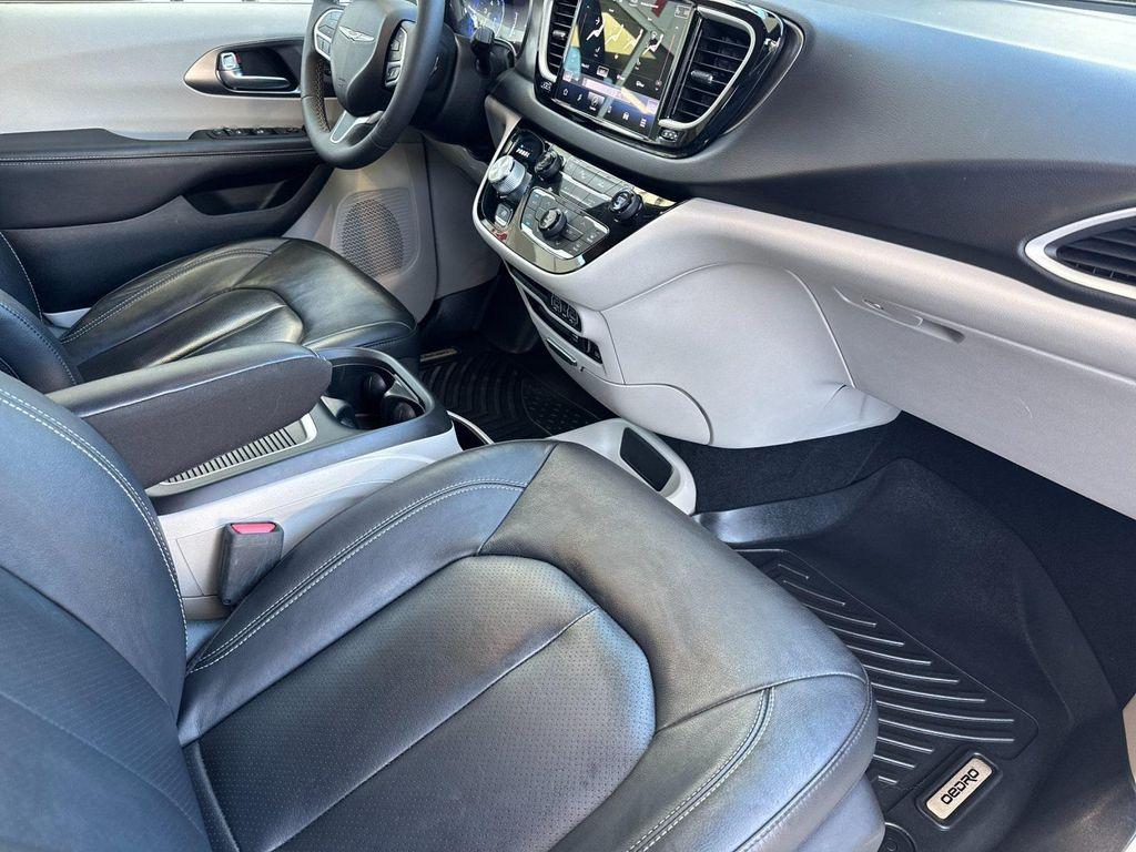 used 2022 Chrysler Pacifica car, priced at $27,357