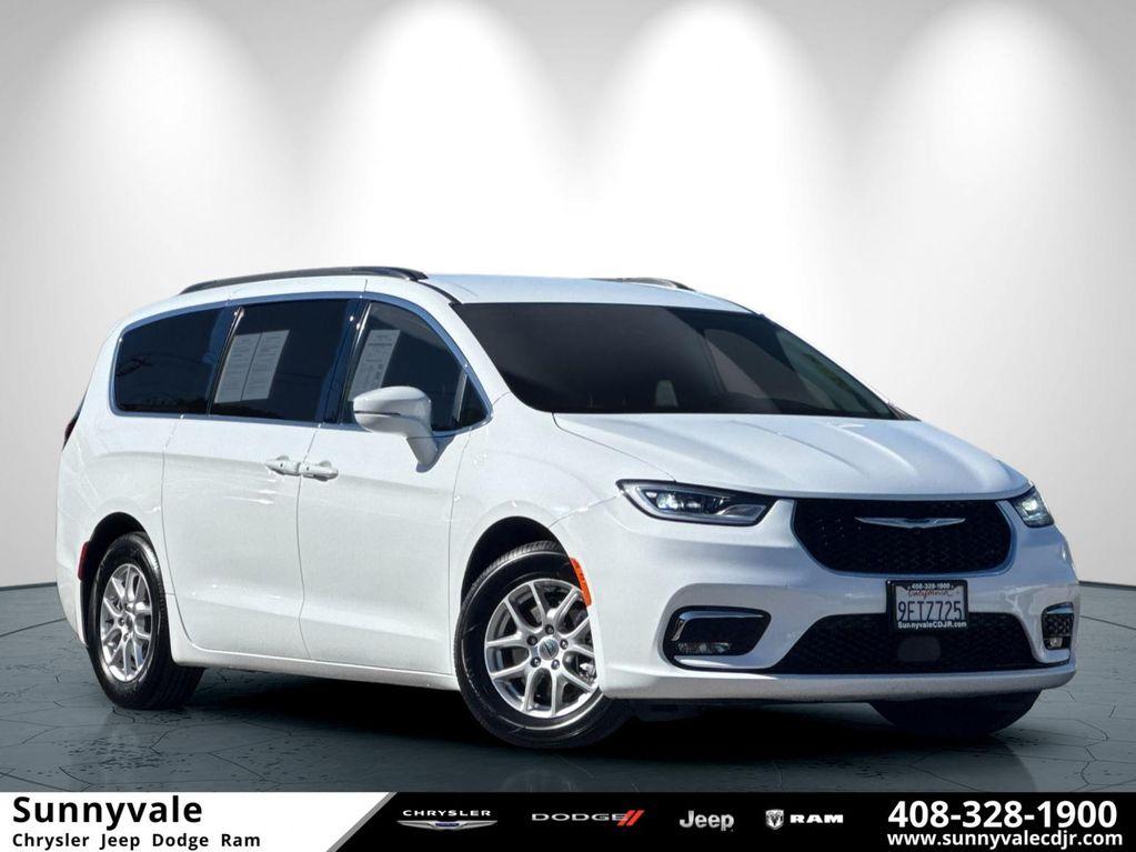 used 2022 Chrysler Pacifica car, priced at $27,357