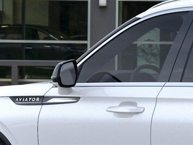 new 2025 Lincoln Aviator car, priced at $72,654