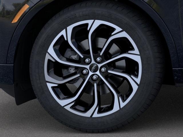 new 2025 Lincoln Nautilus car, priced at $59,317