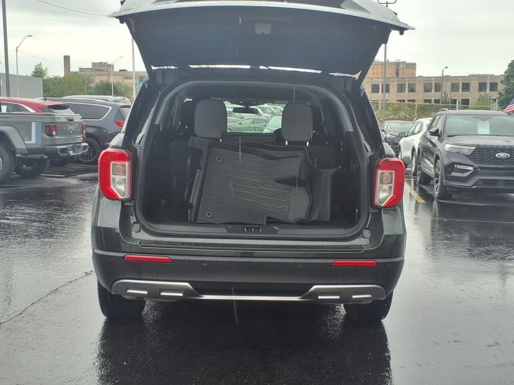 used 2023 Ford Explorer car