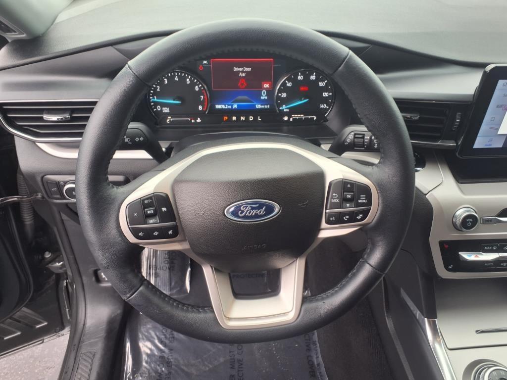 used 2023 Ford Explorer car