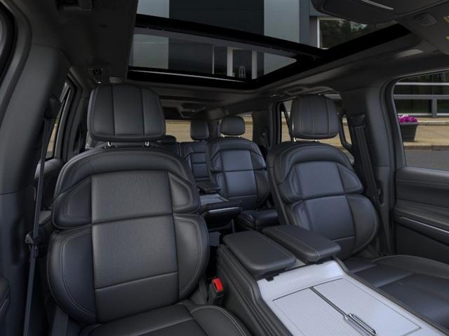new 2025 Lincoln Navigator L car, priced at $103,230