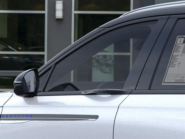 new 2025 Lincoln Nautilus car, priced at $59,947