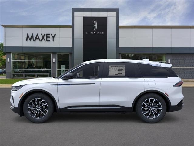 new 2025 Lincoln Nautilus car, priced at $54,632