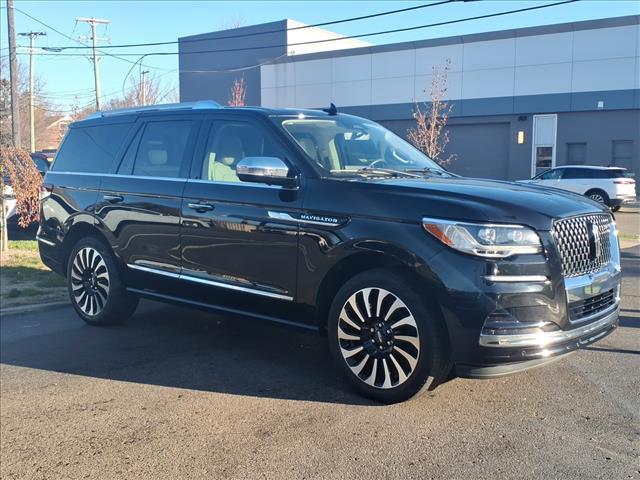 used 2023 Lincoln Navigator car, priced at $62,395