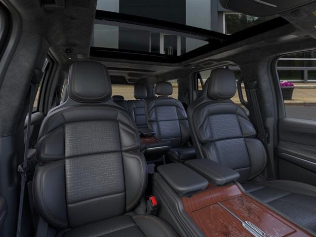 new 2025 Lincoln Navigator L car, priced at $110,290