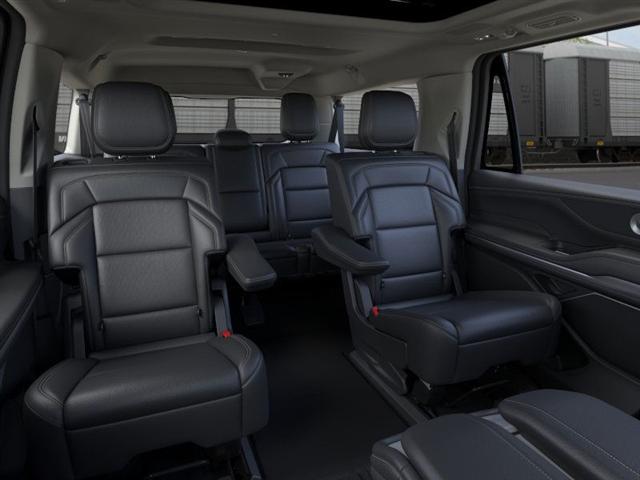 new 2025 Lincoln Navigator L car, priced at $97,207