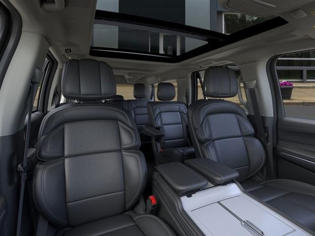 new 2025 Lincoln Navigator L car, priced at $97,207