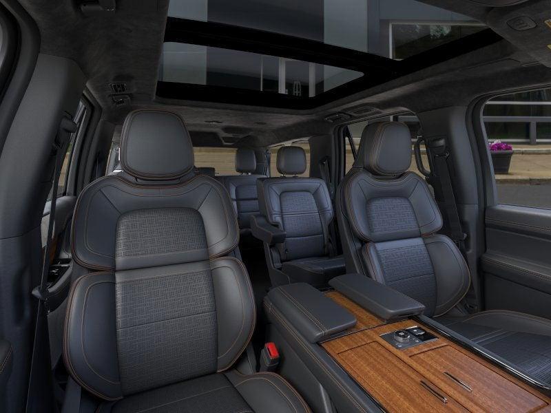 new 2024 Lincoln Navigator L car, priced at $105,701