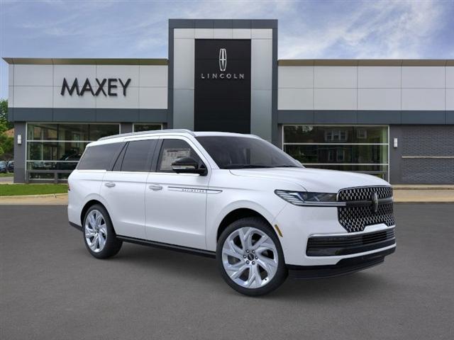 new 2025 Lincoln Navigator car, priced at $99,723