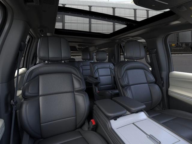 new 2025 Lincoln Navigator L car, priced at $100,289