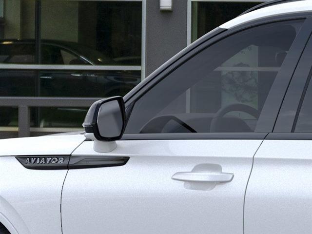 new 2025 Lincoln Aviator car, priced at $82,423