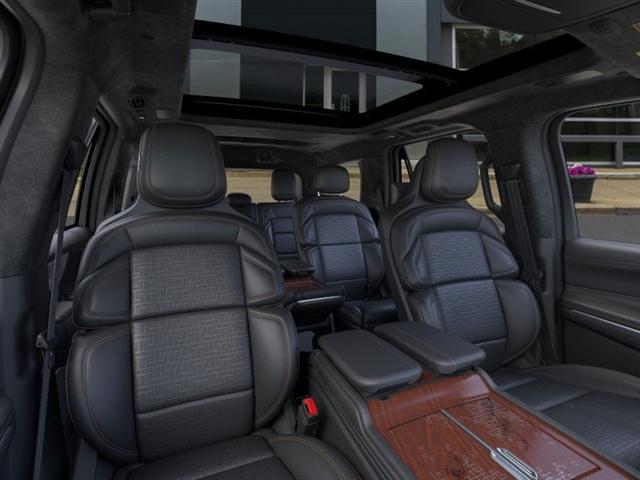 new 2025 Lincoln Navigator car, priced at $108,463