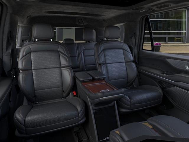 new 2025 Lincoln Navigator car, priced at $108,463