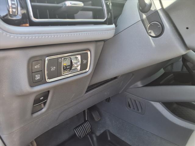 used 2022 Lincoln Nautilus car, priced at $33,599