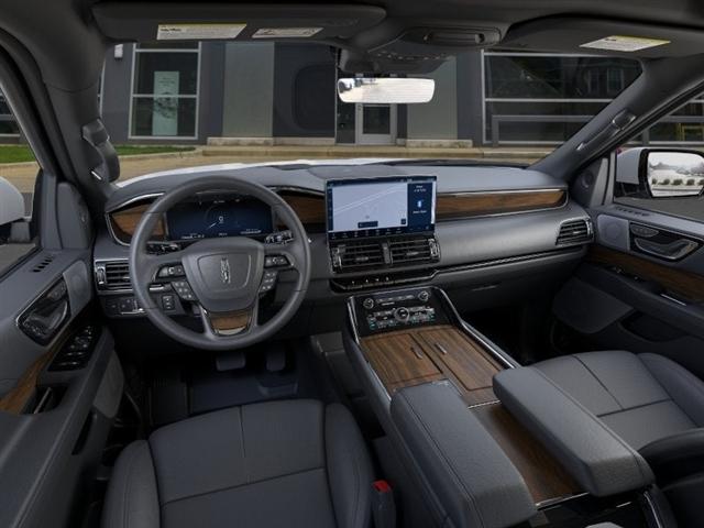 new 2024 Lincoln Navigator car, priced at $94,586