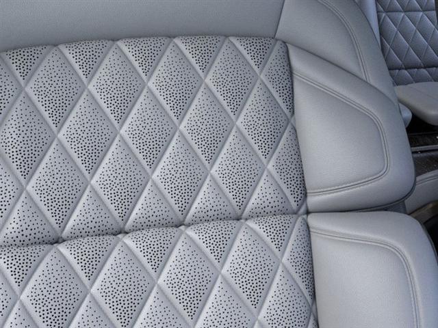 new 2025 Lincoln Navigator L car, priced at $115,350