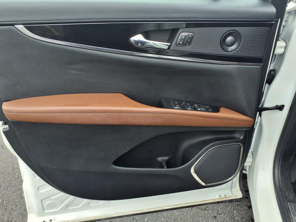 used 2022 Lincoln Nautilus car, priced at $40,995