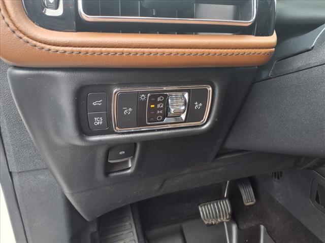 used 2022 Lincoln Nautilus car, priced at $39,790