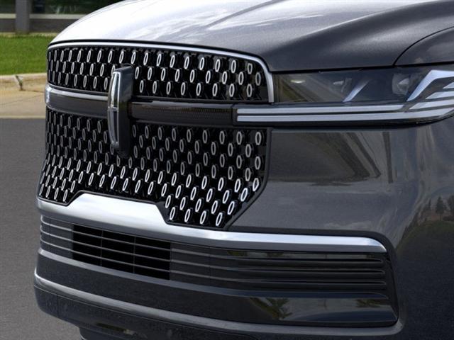 new 2025 Lincoln Navigator car, priced at $96,379