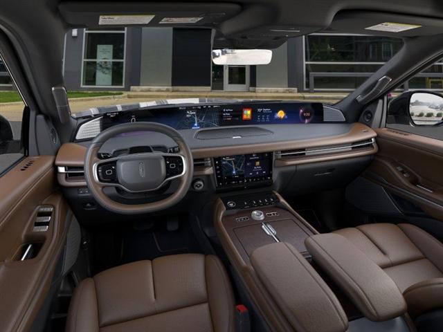 new 2025 Lincoln Navigator car, priced at $96,379