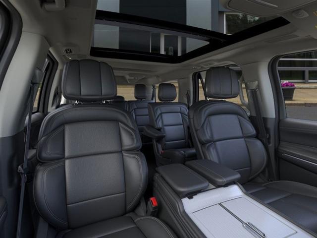 new 2025 Lincoln Navigator L car, priced at $99,504