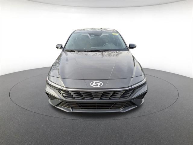 new 2025 Hyundai Elantra car, priced at $23,386