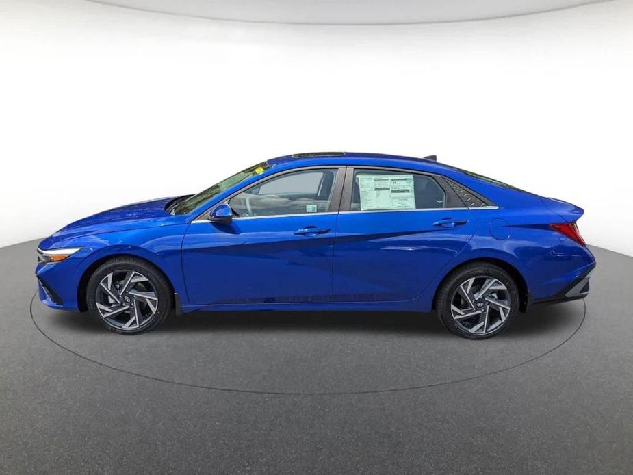 new 2024 Hyundai Elantra car, priced at $27,015