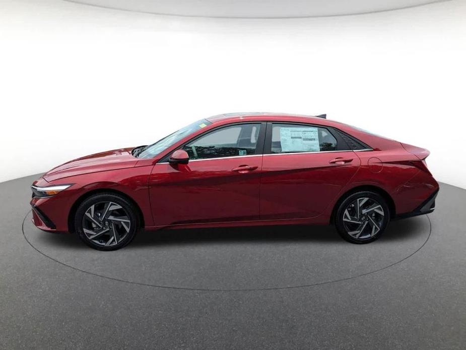 new 2024 Hyundai Elantra car, priced at $26,099