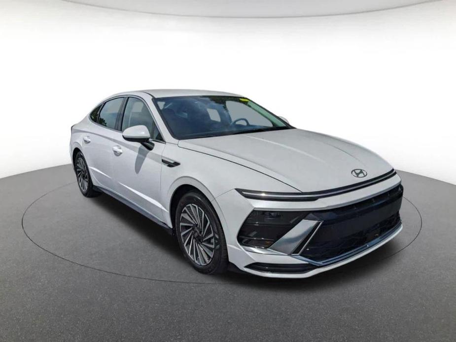 new 2024 Hyundai Sonata Hybrid car, priced at $31,329