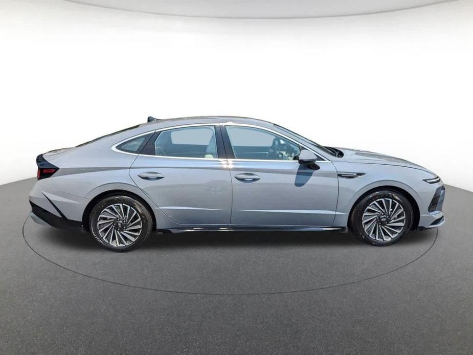 new 2024 Hyundai Sonata Hybrid car, priced at $32,490