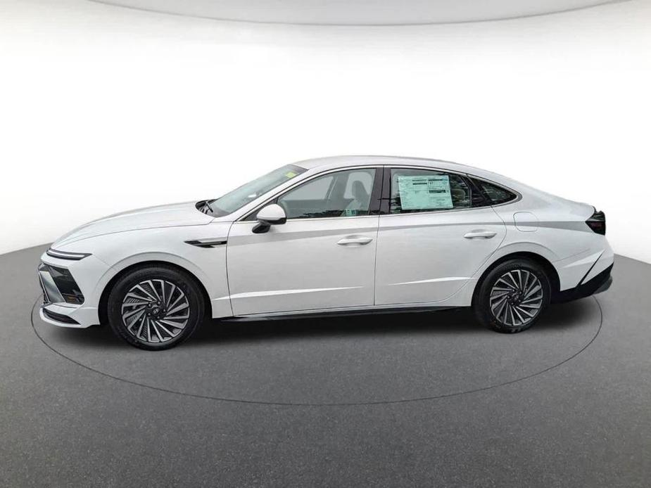 new 2024 Hyundai Sonata Hybrid car, priced at $32,935