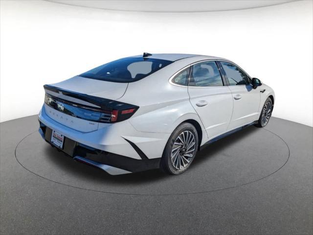 new 2024 Hyundai Sonata Hybrid car, priced at $30,234