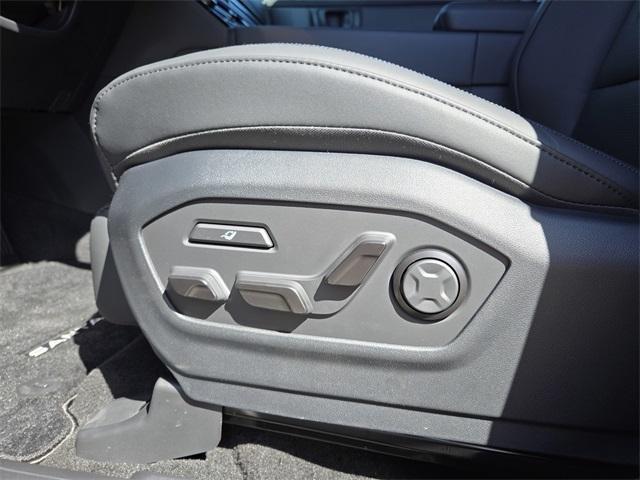 new 2025 Hyundai SANTA FE HEV car, priced at $46,265