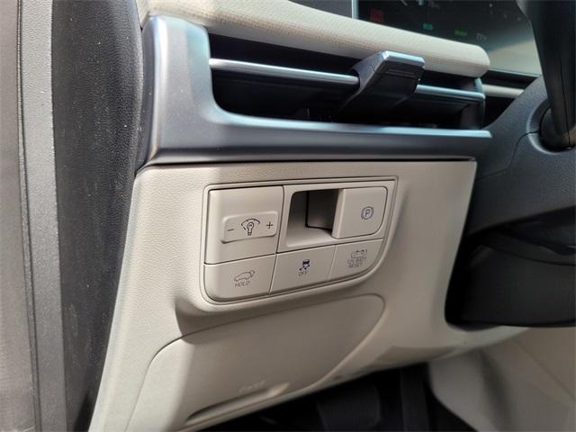 new 2025 Hyundai TUCSON Hybrid car, priced at $39,060