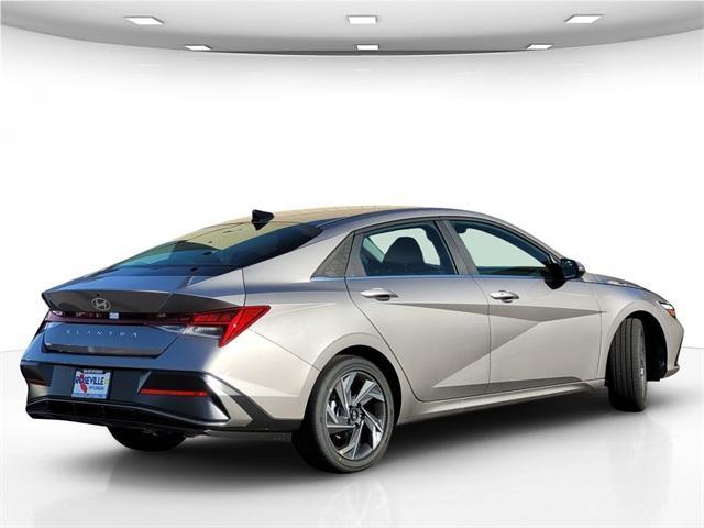 new 2025 Hyundai Elantra car, priced at $27,260